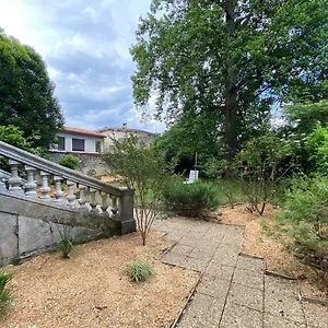 - 2 - Parking Voiture Apartamento